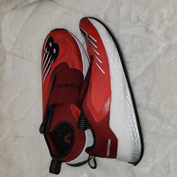 KIDS New Balance Fresh foam Sneakers - Picture 5 of 13